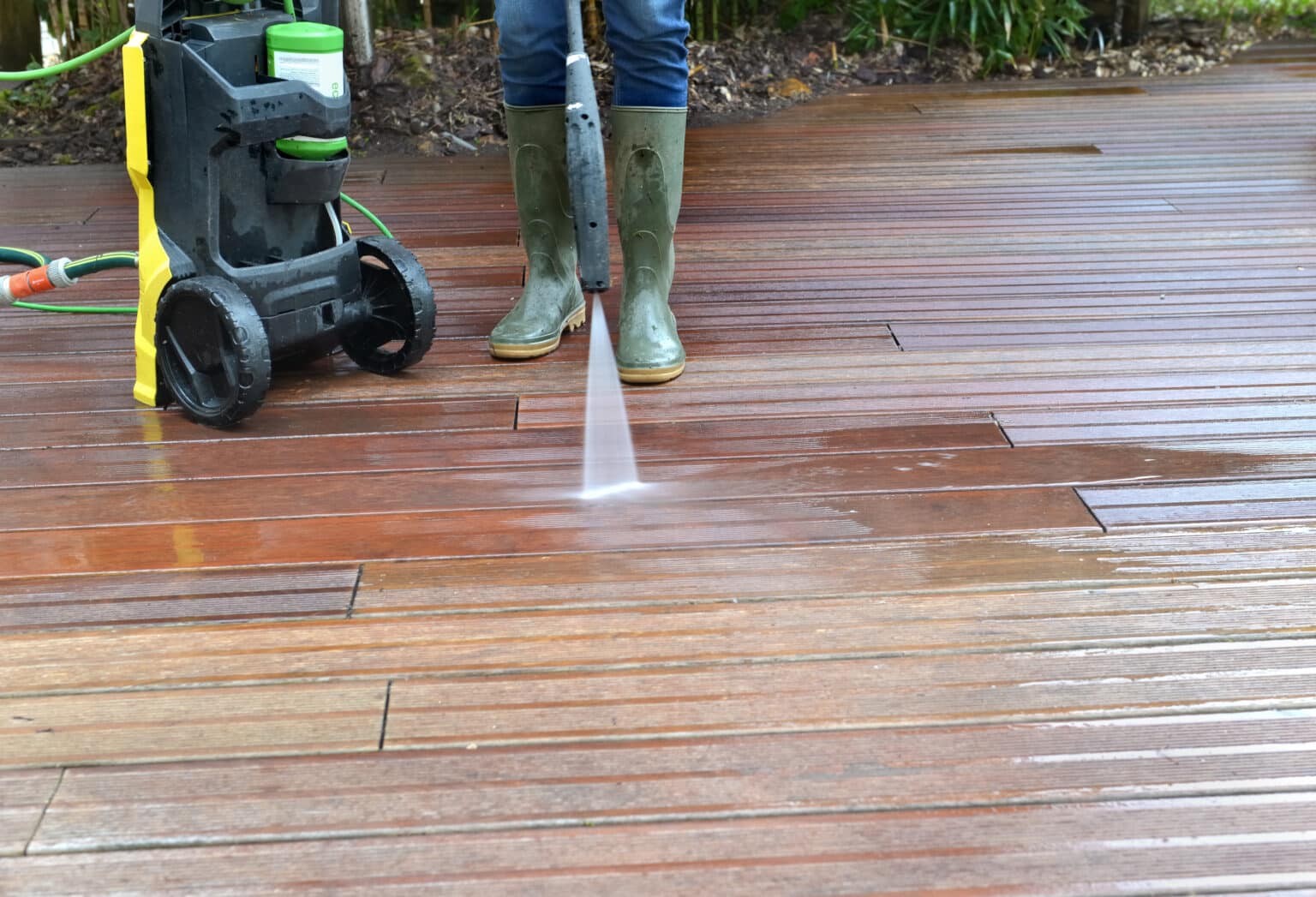 How To Clean Composite Decking The Complete Guide